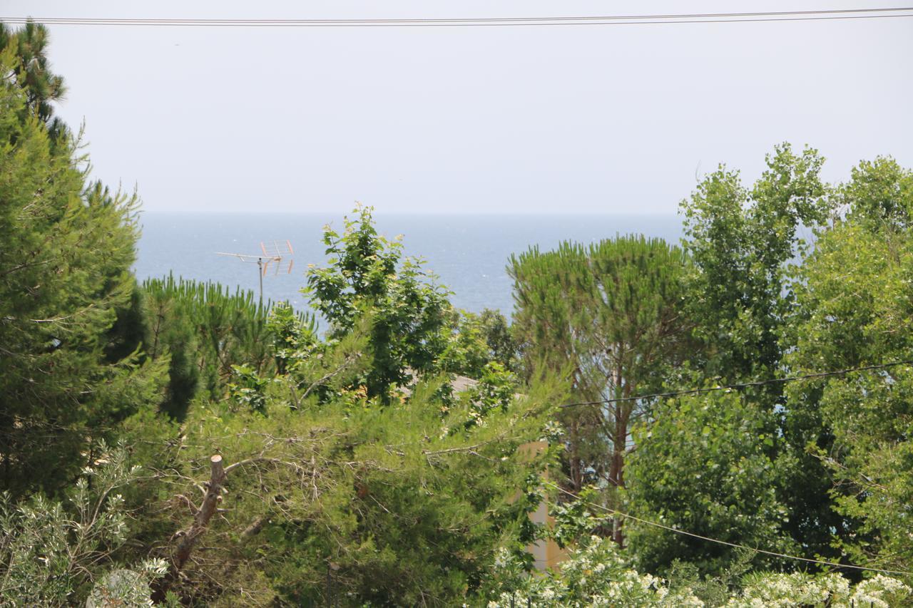 Andriana Aparthotel Agios Georgios  Buitenkant foto