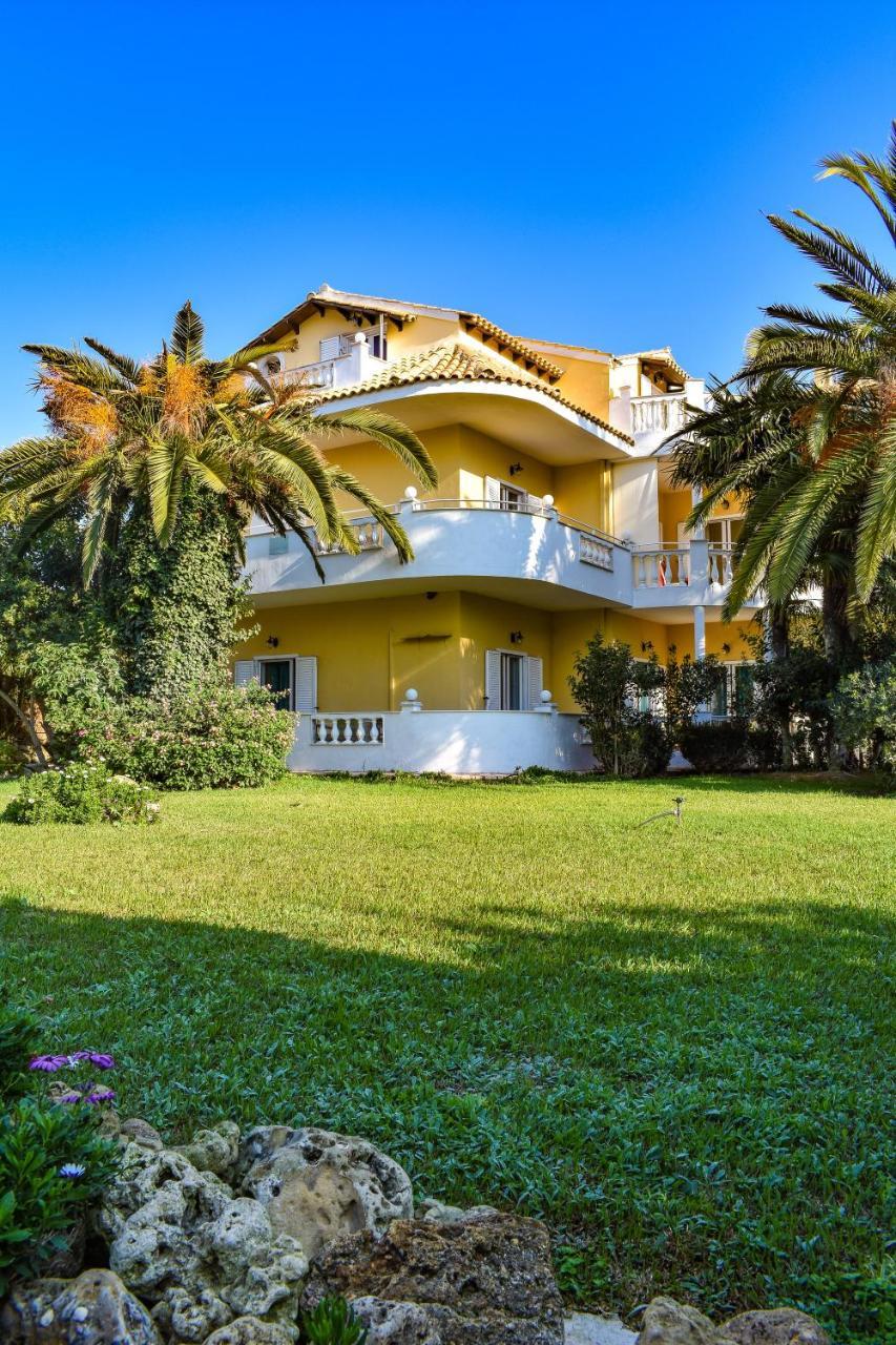 Andriana Aparthotel Agios Georgios  Buitenkant foto