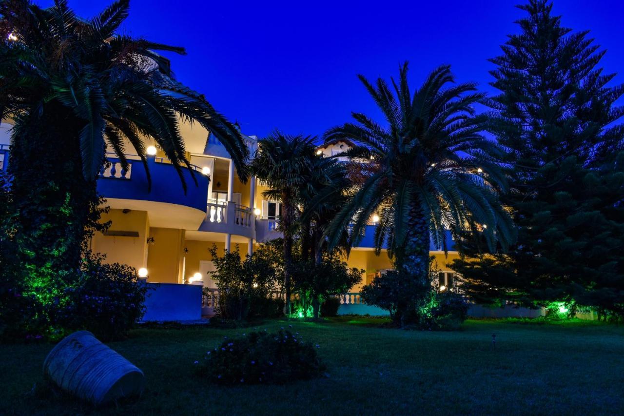 Andriana Aparthotel Agios Georgios  Buitenkant foto