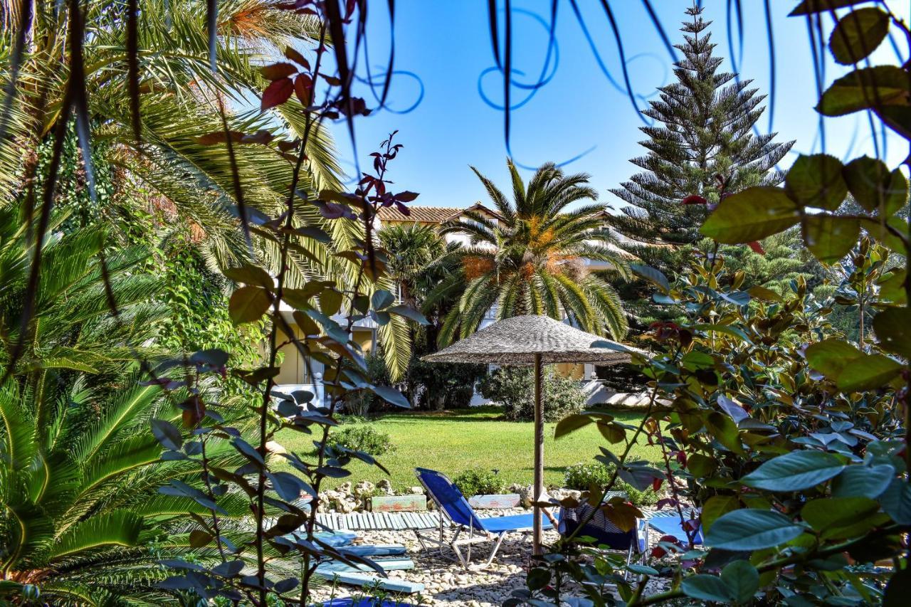 Andriana Aparthotel Agios Georgios  Buitenkant foto