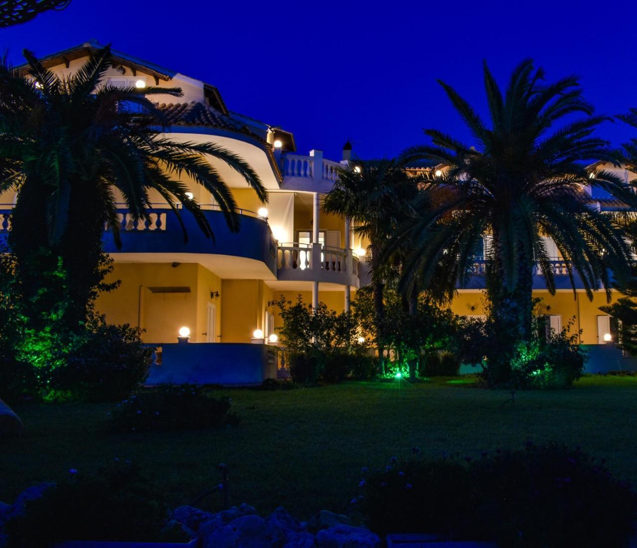 Andriana Aparthotel Agios Georgios  Buitenkant foto