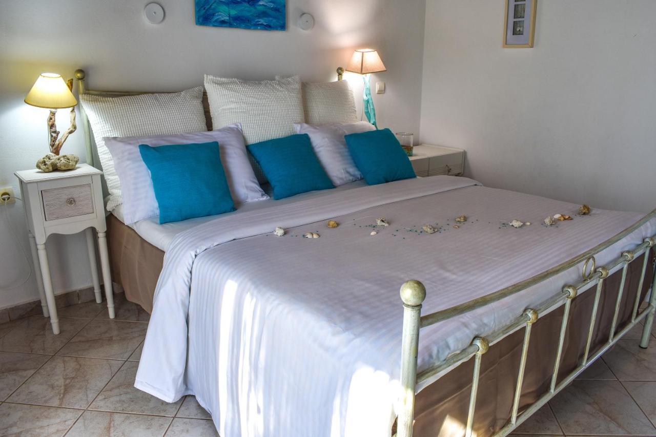 Andriana Aparthotel Agios Georgios  Buitenkant foto